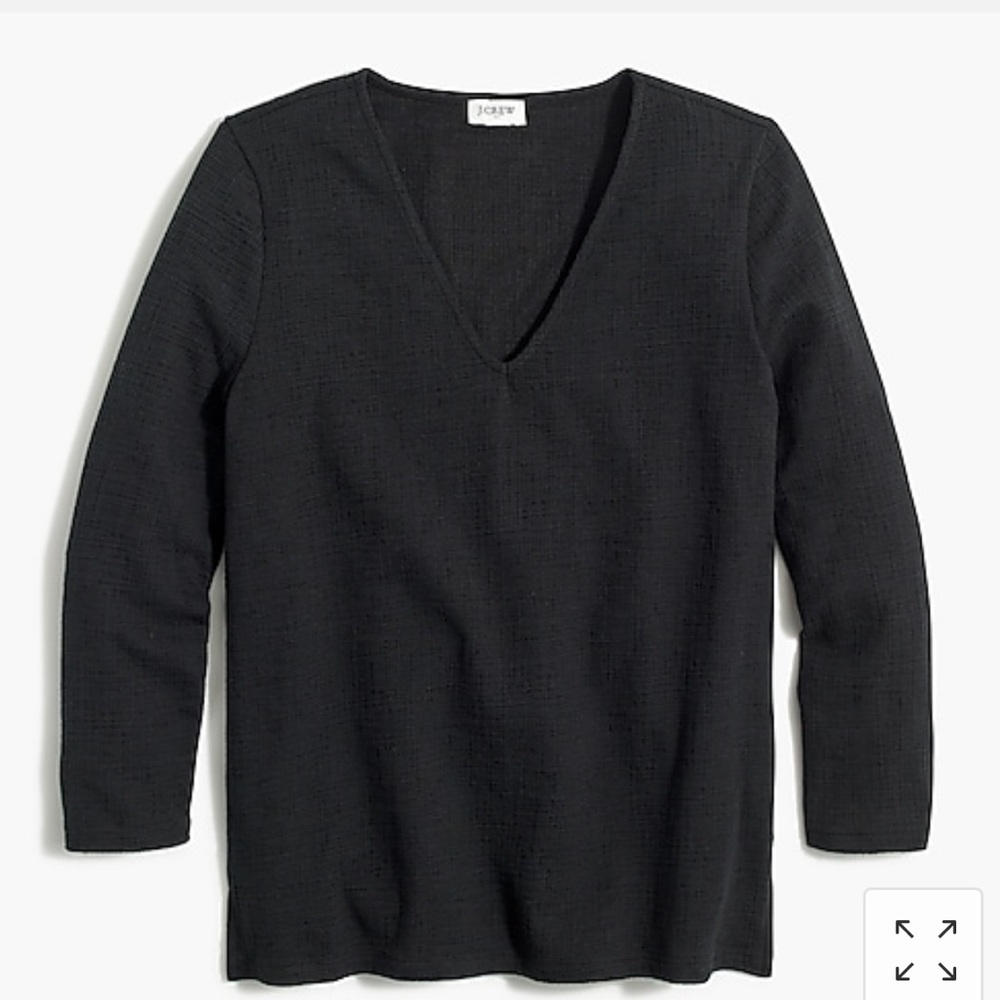 Textured V-Neck 3/4 Sleeve Tee